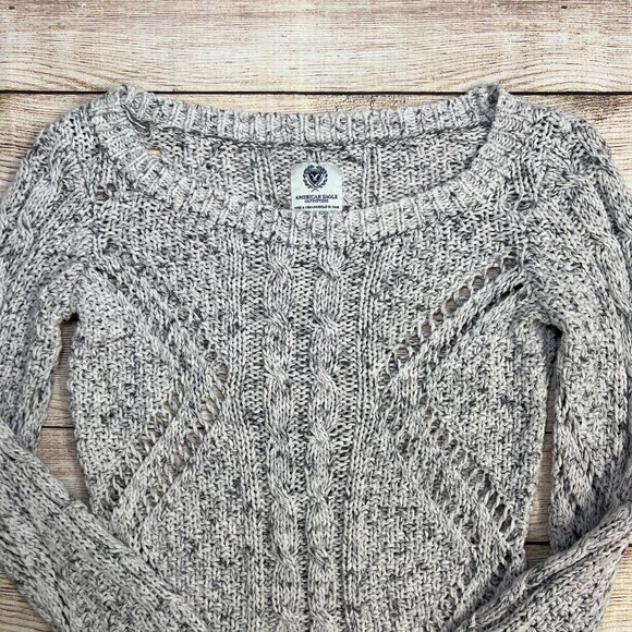 American Eagle Gray Marled Cable Knit Cropped Sweater Size Small - Picture 11 of 12
